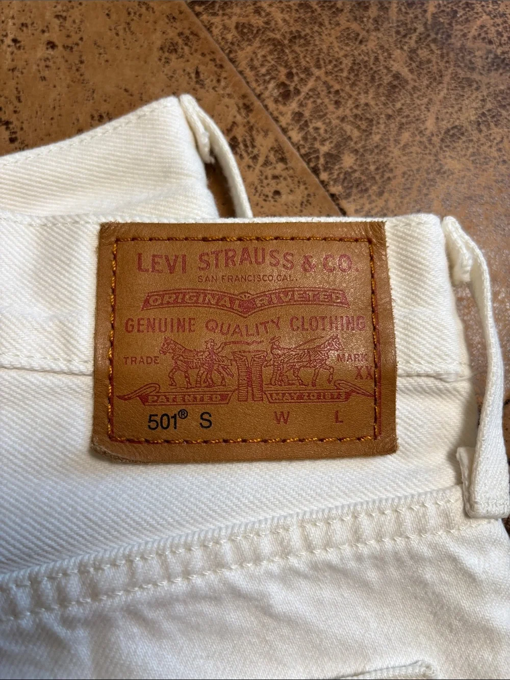 Levi's Cream Frayed Hem Straight Jeans - Picture 2 of 9